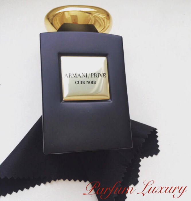 Armani Prive Cuir Noir